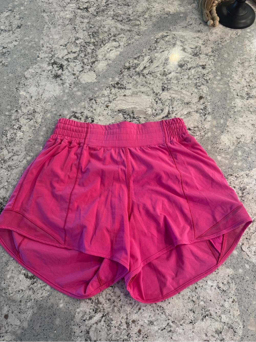 Lululemon Hotty Hot Shorts, Like new, Size 6 💓